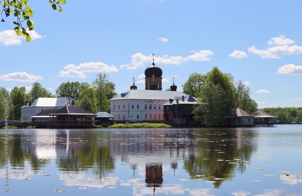 Введенская Островная женская пустынь