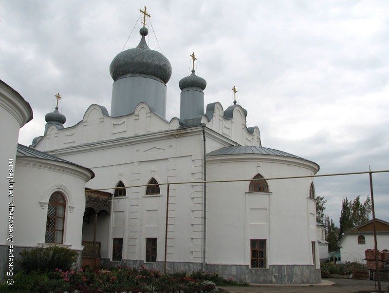 Церковь Покрова Пресвятой Богородицы в Киево-Никольском Алатырском монастыре