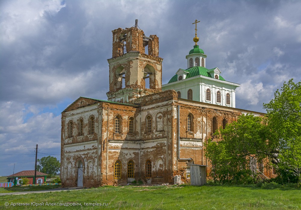 Церковь Рождества Пресвятой Богородицы в Бакланском