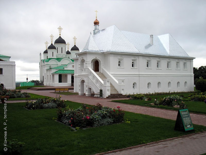Церковь Василия, епископа Рязанского, в Спасском монастыре