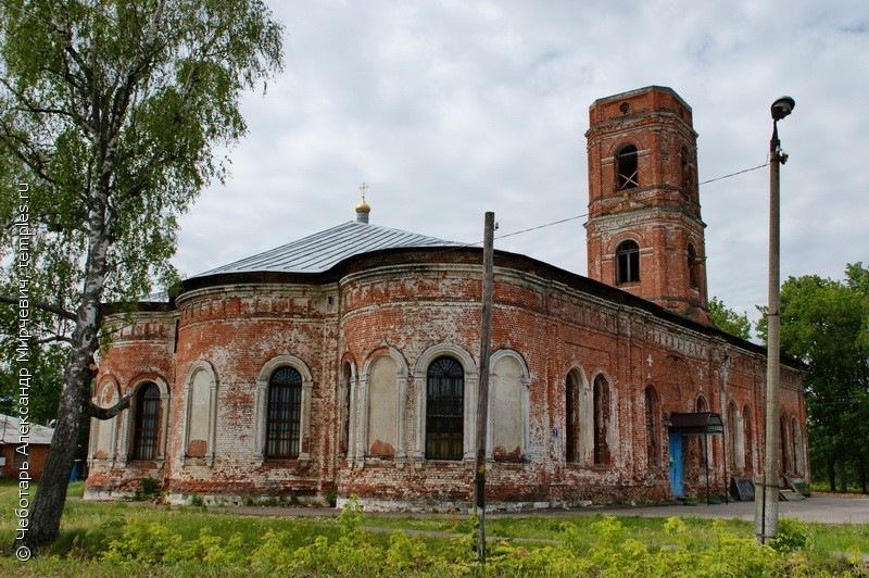 Церковь Преображения Господня в Починках (новая)