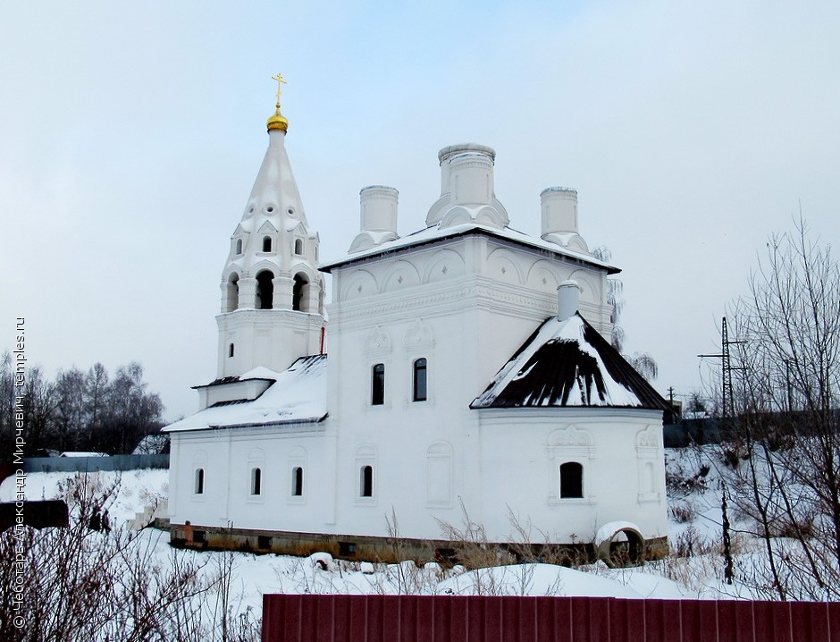 Церковь Иконы Божией Матери Тихвинская в Домодедово (каменная)