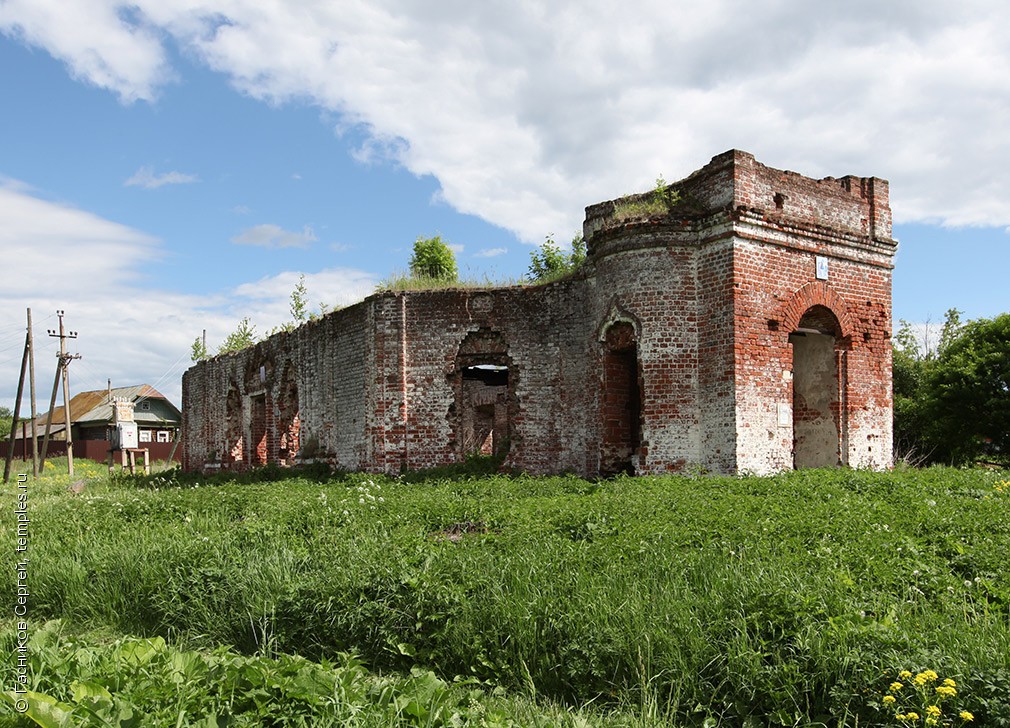 Церковь Флора и Лавра в Новофлоровском