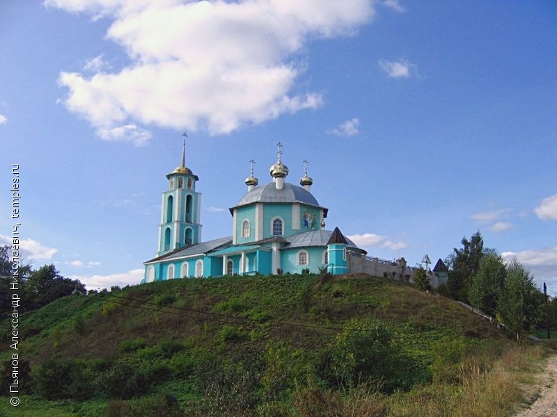 Церковь Троицы Живоначальной в Кантаурово