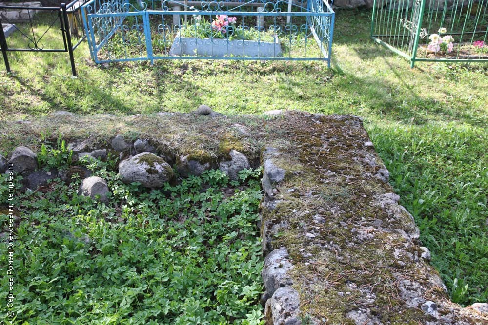 Церковь Воскресения Христова в Ворониче
