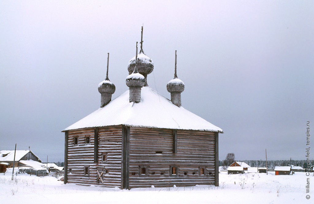 Церковь Преображения Господня в Ижме