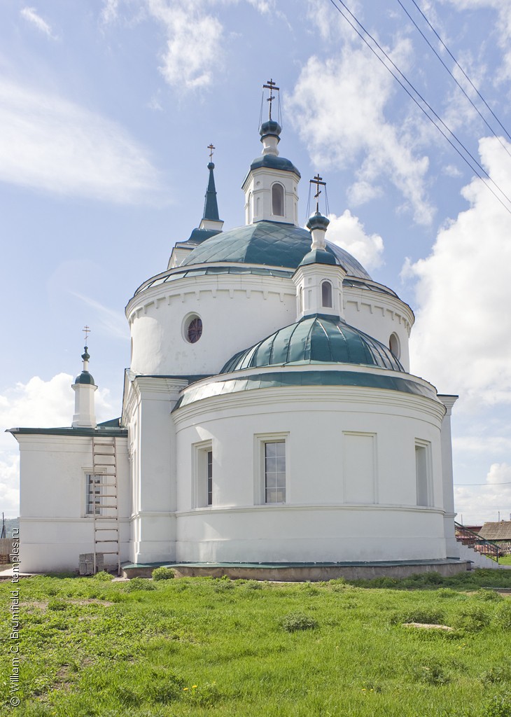 Церковь Троицы Живоначальной в Частоостровском
