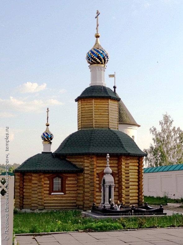 Церковь Феофана Затворника в Иоанно-Богословском Макаровском монастыре