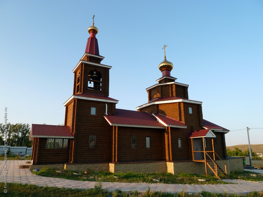 Церковь Троицы Живоначальной в Большом Микушкино (новая)