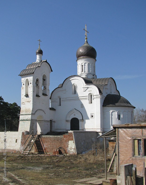 Церковь Воскресения Христова в Переделкино