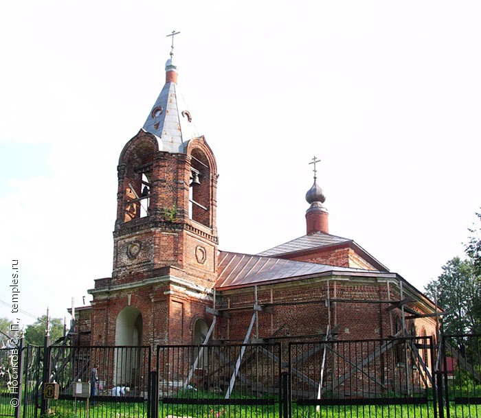 Церковь Иоанна Богослова в Каменках